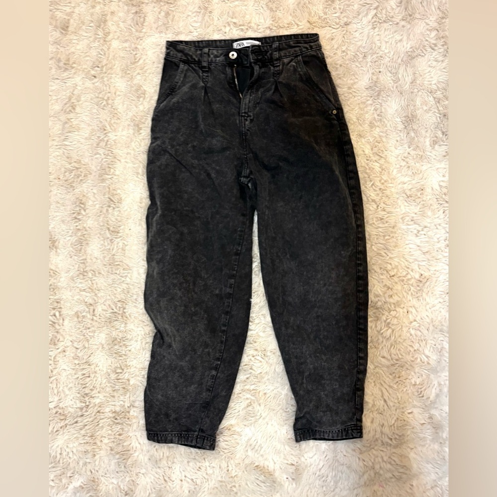 ZARA Black high waisted jeans
